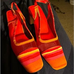 Coup de ta beautiful orange/pink/red sling backs with a mid size heel